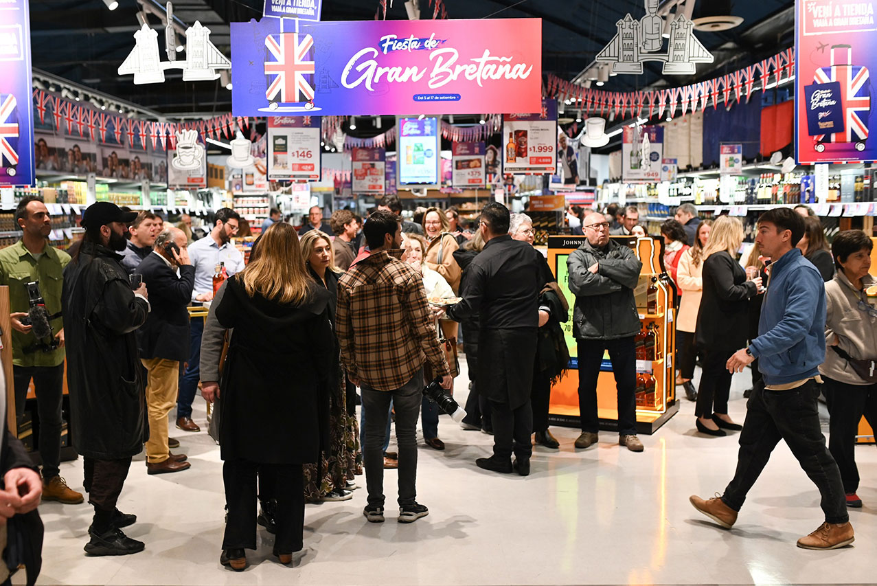 Tienda Inglesa inauguró la tradicional Fiesta de Gran Bretaña 