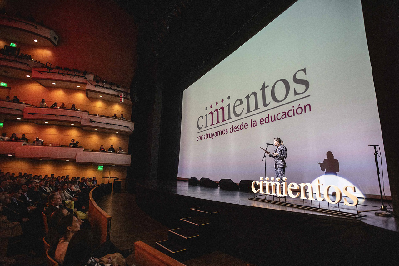 Artistas de Argentina y Uruguay se unieron en un concierto a beneficio de Cimientos Uruguay 