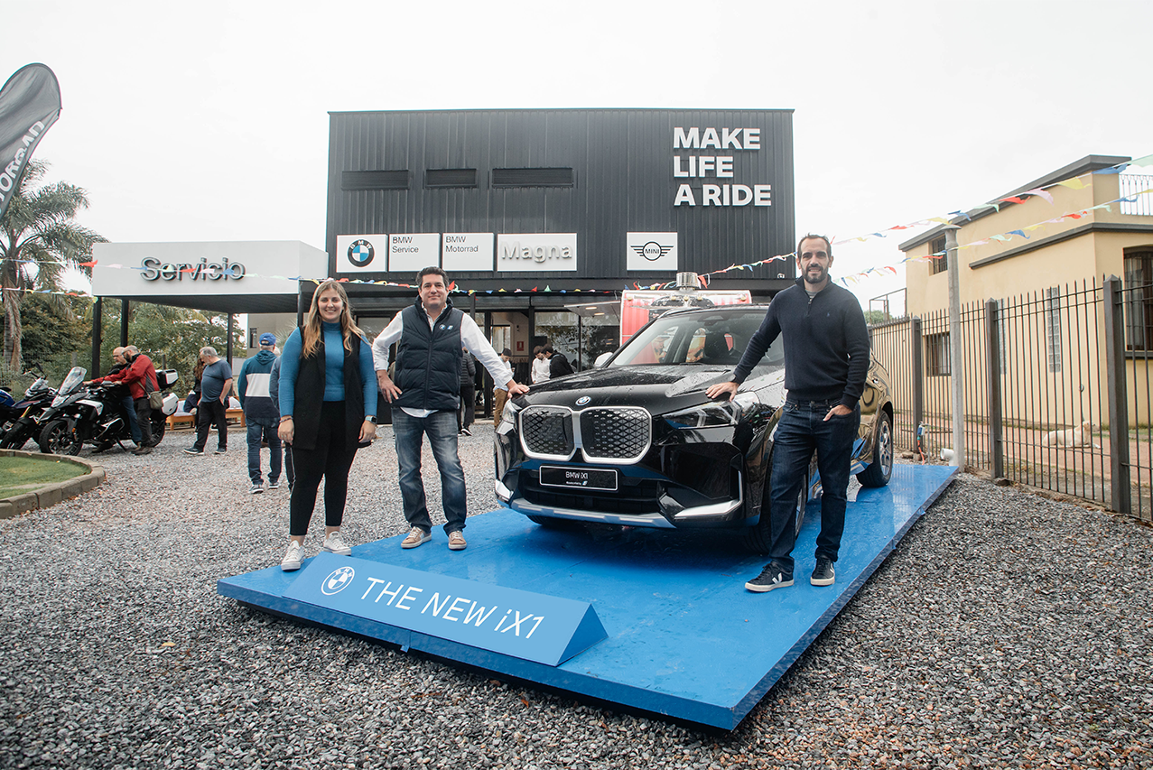 La BMW iX1 100% eléctrica brilló en un nuevo test drive organizado por Magna Motors 