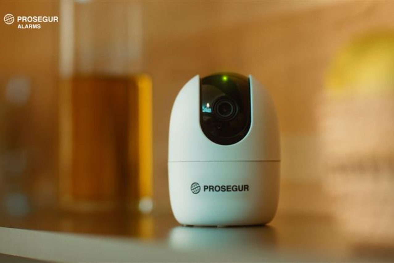 Prosegur lanza nueva cámara de interior con inteligencia artificial y 100% gestionada por el cliente 