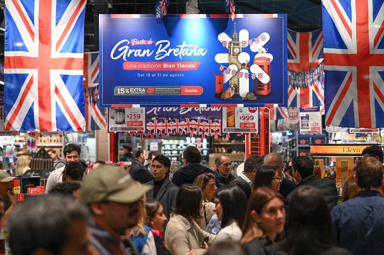 Vuelven a Tienda Inglesa las Fiestas de los Países, una tradición bien Tienda 