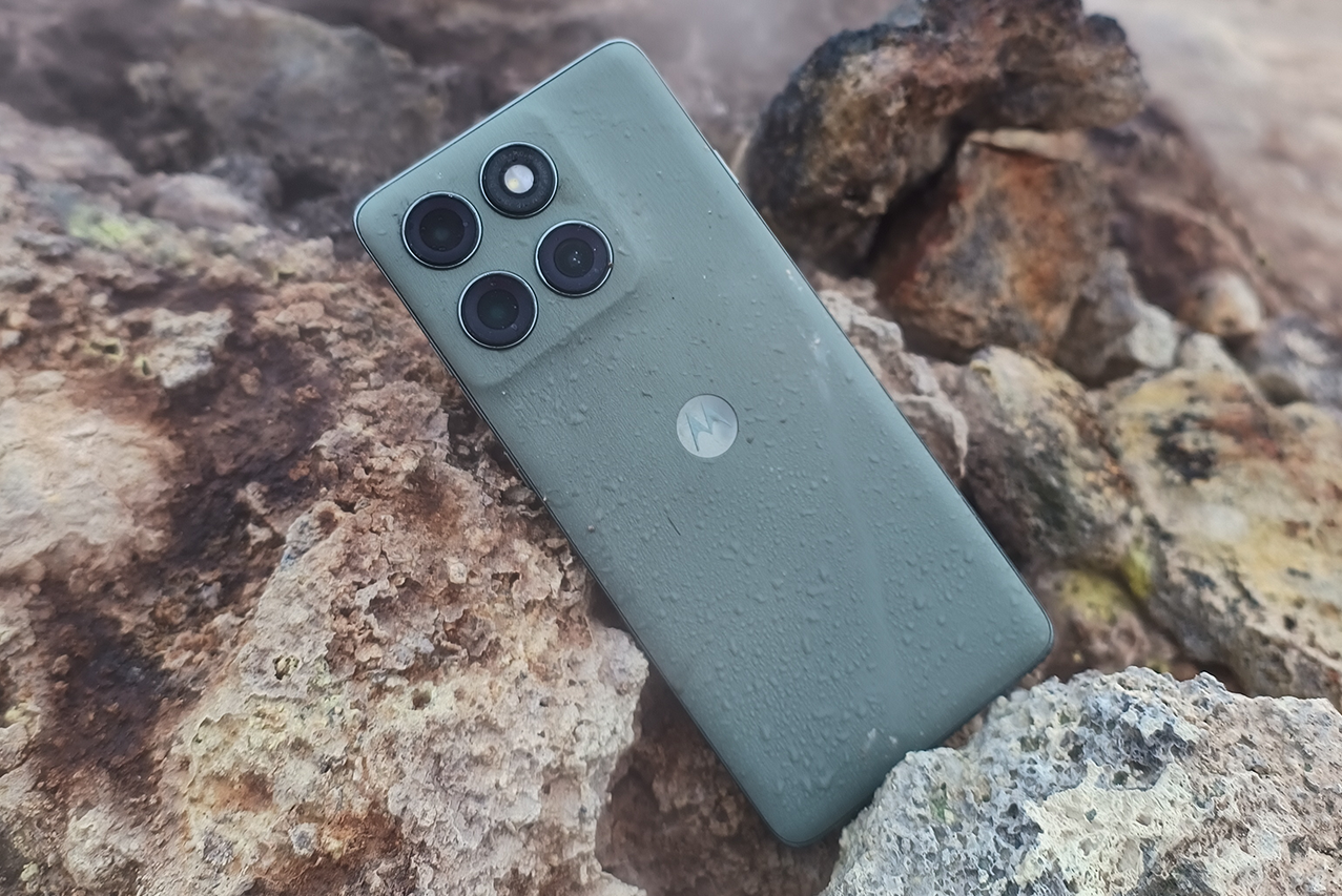 El motorola edge 60 pro, en manos de un fotógrafo profesional en el increíble paisaje y exigente clima de Islandia 