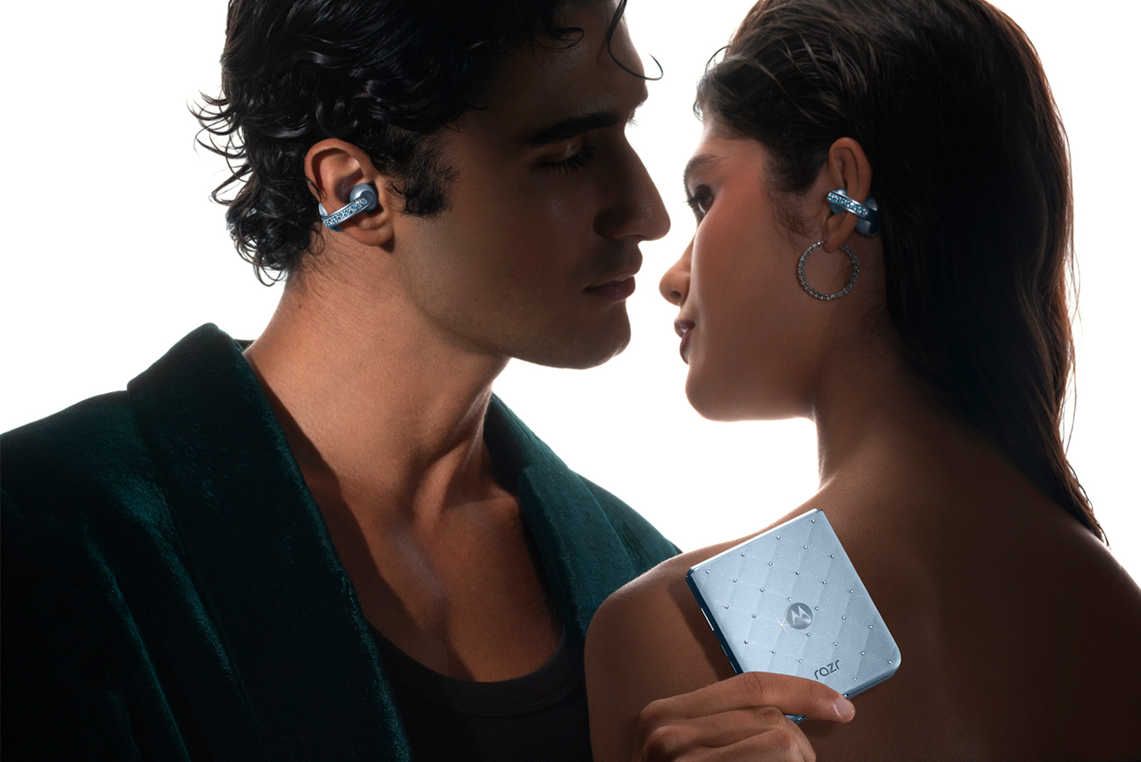 Motorola presenta The Brilliant Collection con cristales Swarovski, donde la tecnología se une al lujo y el estilo de vida 