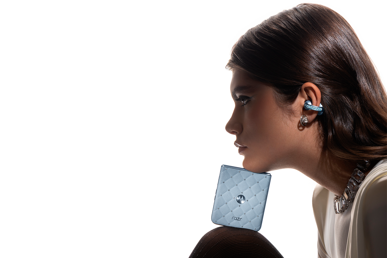 Motorola presenta The Brilliant Collection con cristales Swarovski, donde la tecnología se une al lujo y el estilo de vida 