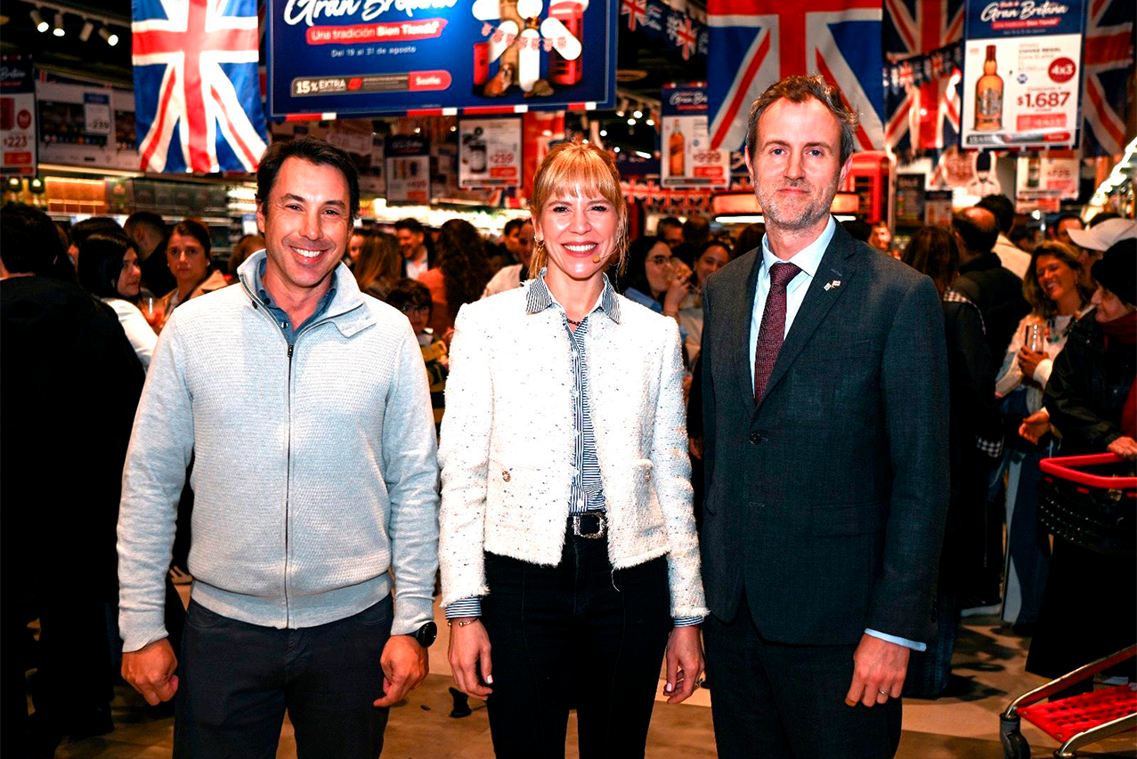 Vuelven a Tienda Inglesa las Fiestas de los Países, una tradición bien Tienda 