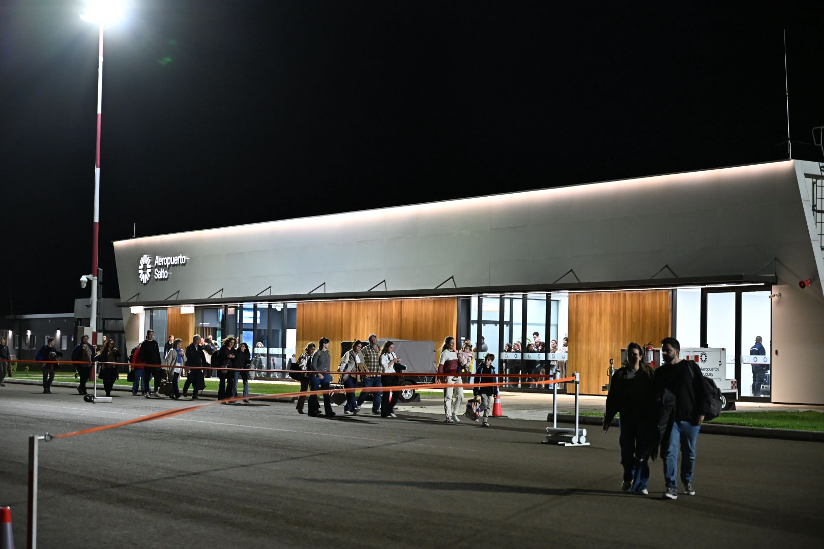 Paranair estrenó su tercera frecuencia Montevideo-Salto los domingos 