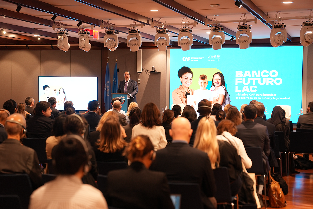 Banco Futuro LAC, una nueva iniciativa de CAF, tiene como objetivo movilizar 5.000 millones de dólares en beneficio de 50 millones de niños y jóvenes de la región 