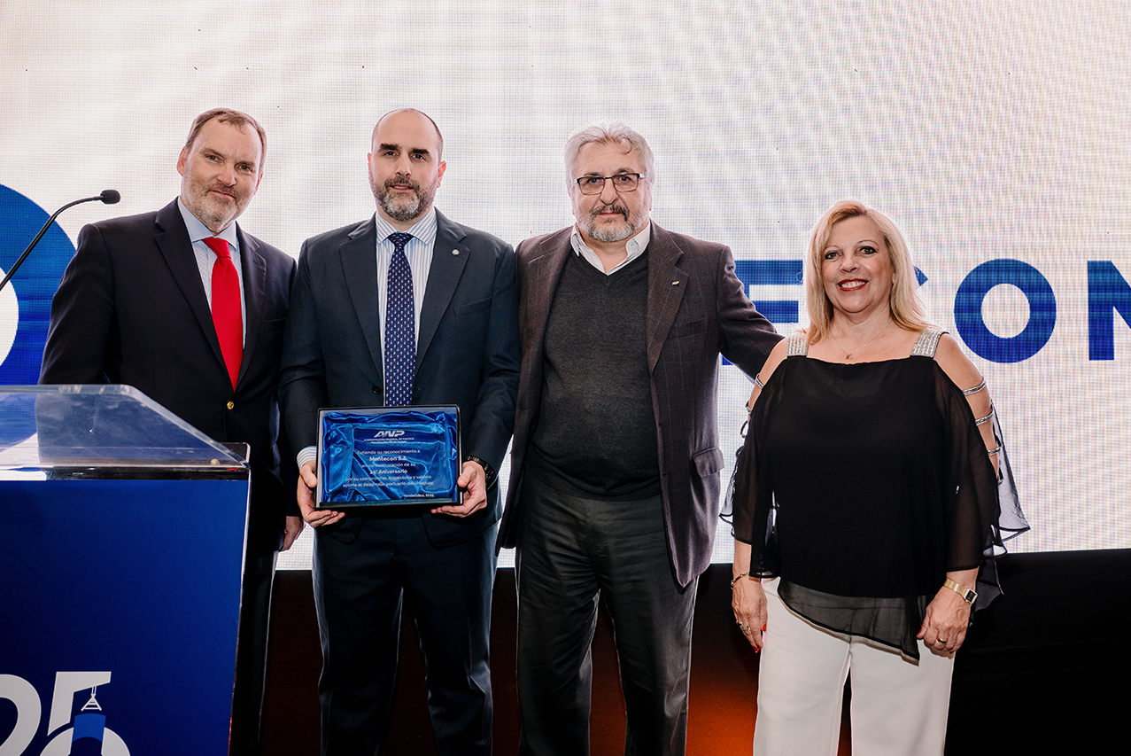 Montecon celebró 25 años de innovación, inversión y compromiso con Uruguay