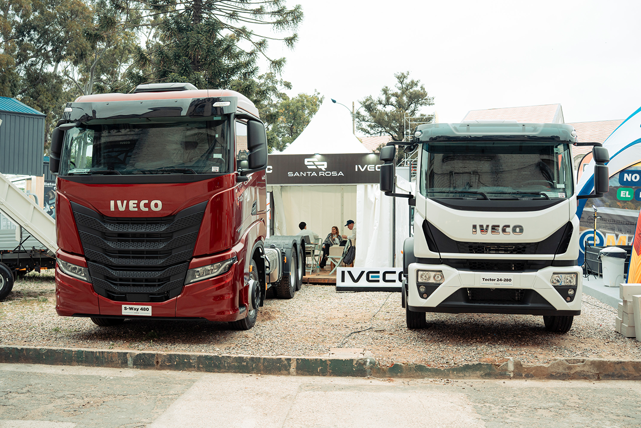 Iveco y JMC participaron de la Feria de la Construcción 2025 