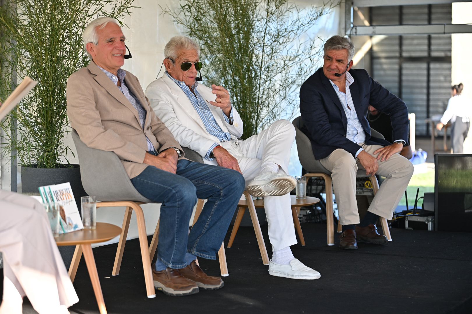 Aeropuerto de Salto celebró la presentación del libro homenaje al piloto Hebert Rattin 