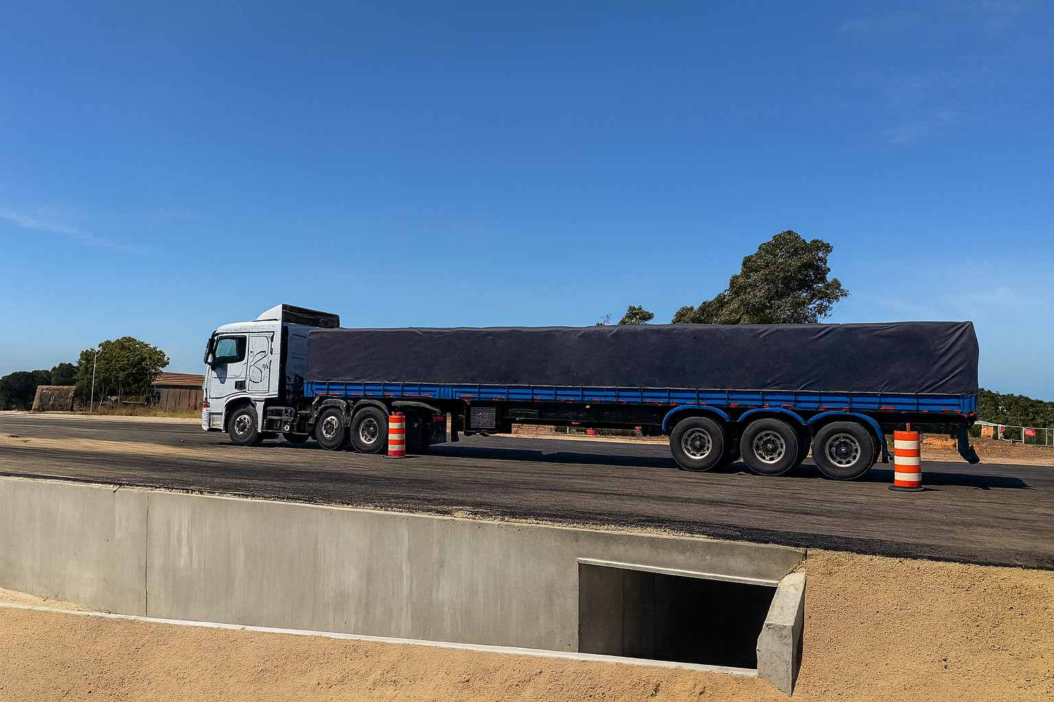 Schmidt montó un túnel peatonal de 20 metros en 12 horas con su sistema de hormigón premoldeado 