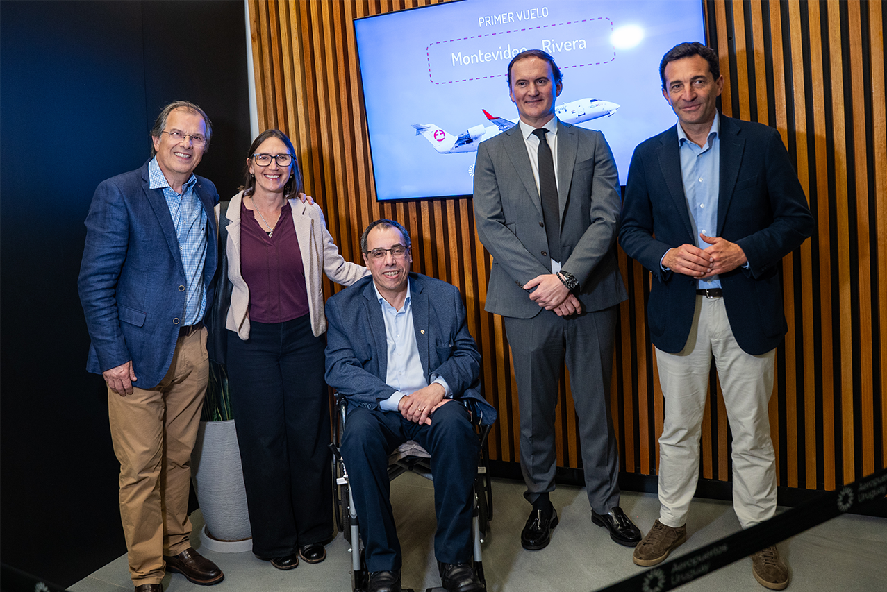 Paranair realizó vuelo inaugural de la ruta Montevideo y Rivera 