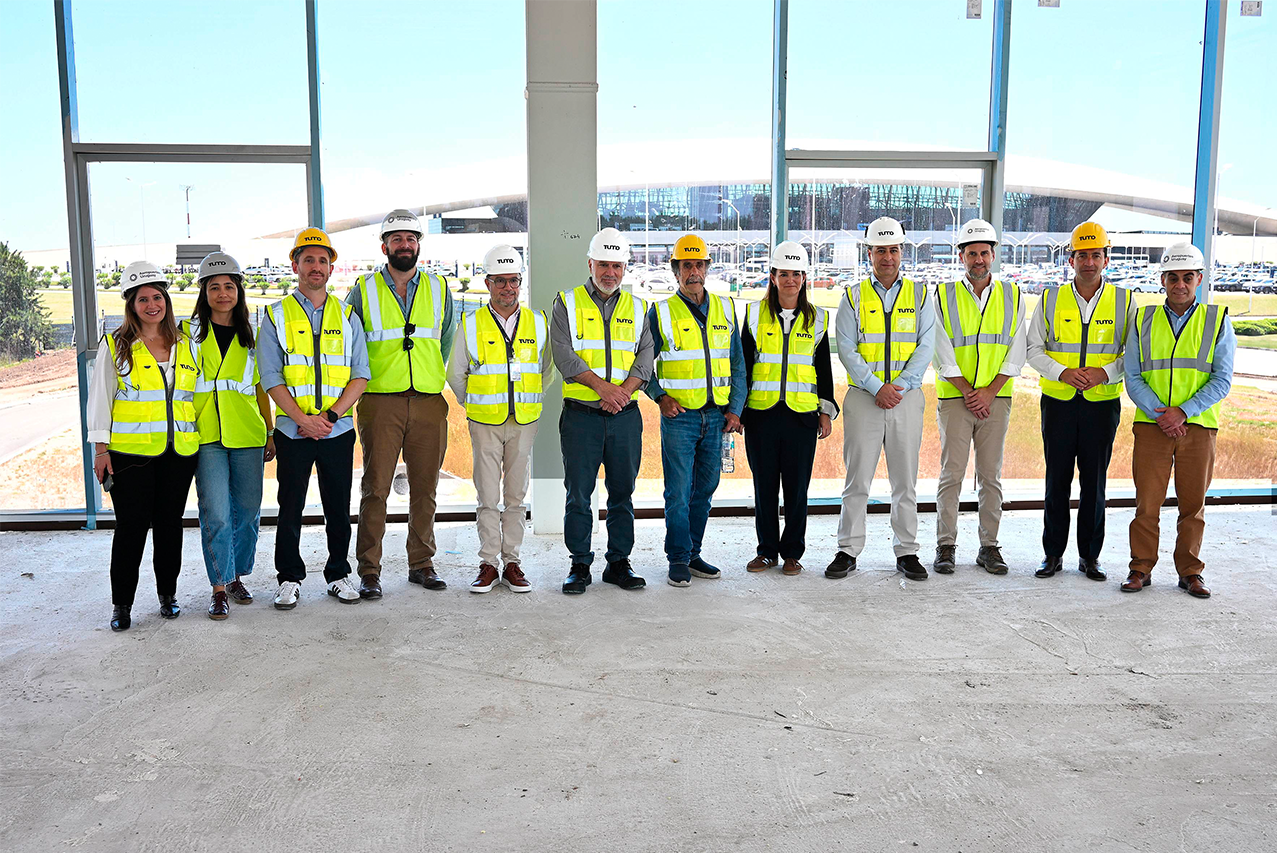 Cofundador de TUMO visitó las obras del primer centro en Uruguay 