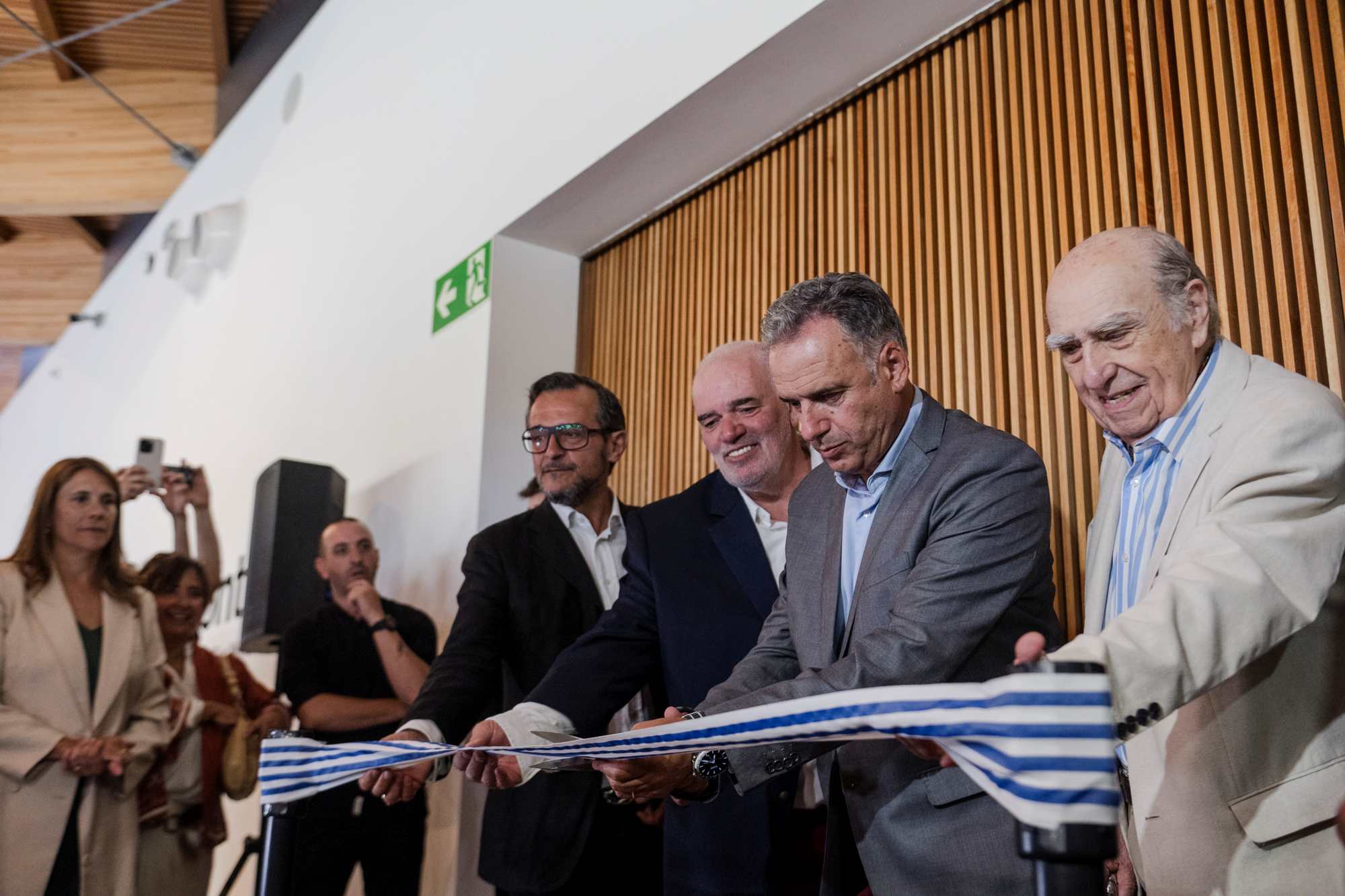 Se inauguró la exposición “Lucio Fontana: un genio de dos mundos” en el MACA 