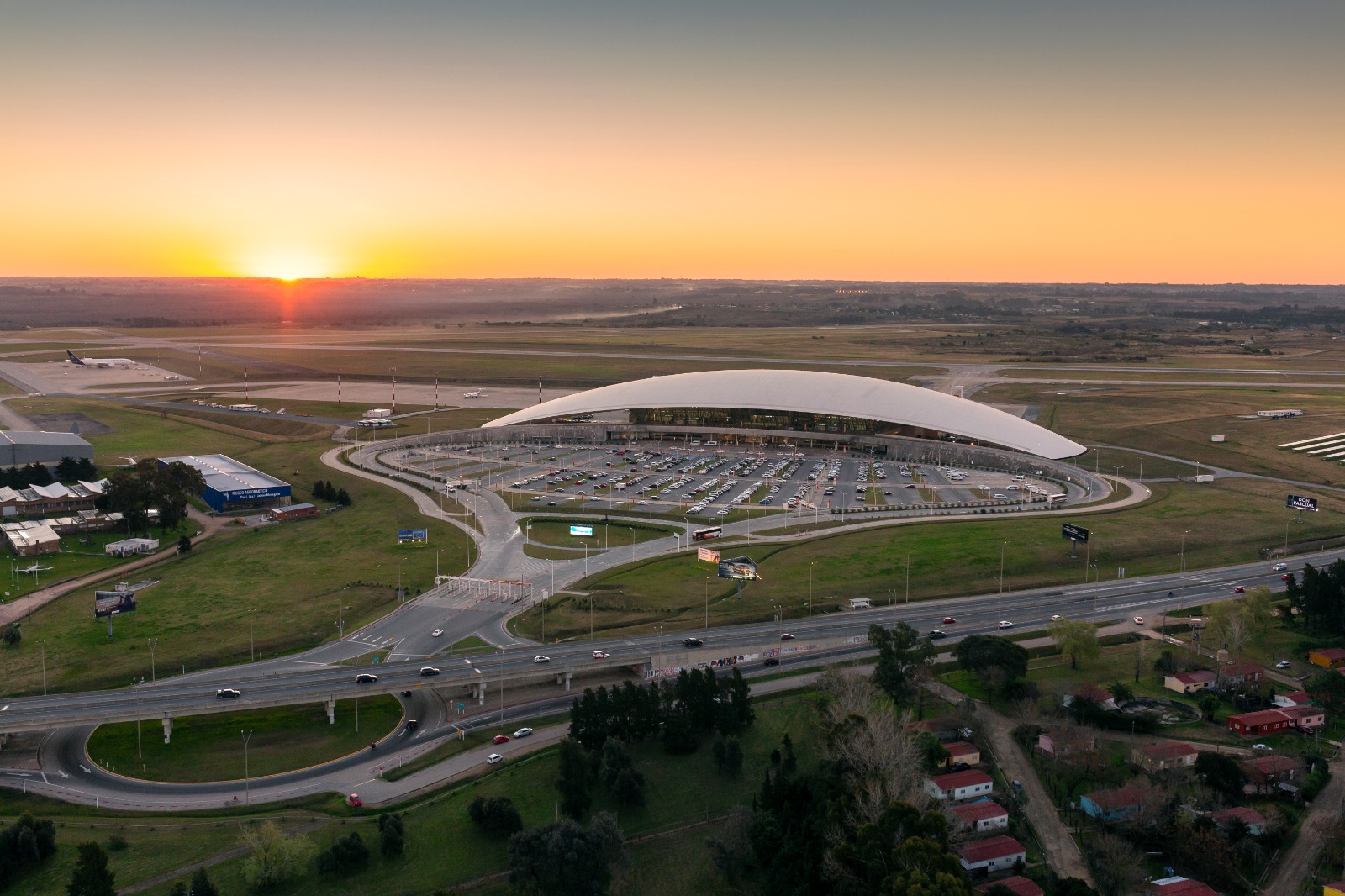 Aeropuerto de Carrasco fue premiado como el Mejor de América Latina y el Caribe 