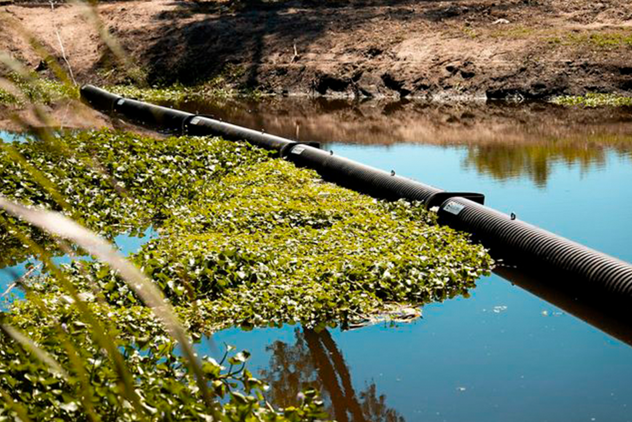 Instalan en el arroyo Carrasco la primera biobarda industrial de Uruguay 
