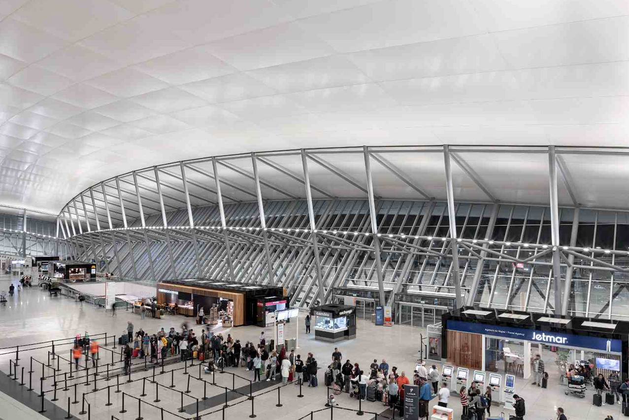 Aeropuerto de Carrasco alcanza nivel 2 en certificación en Experiencia del Cliente 