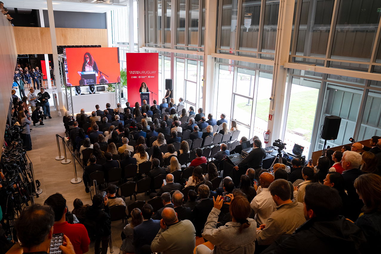 TUMO Uruguay inauguró su primer centro gratuito de educación en tecnologías creativas para jóvenes  