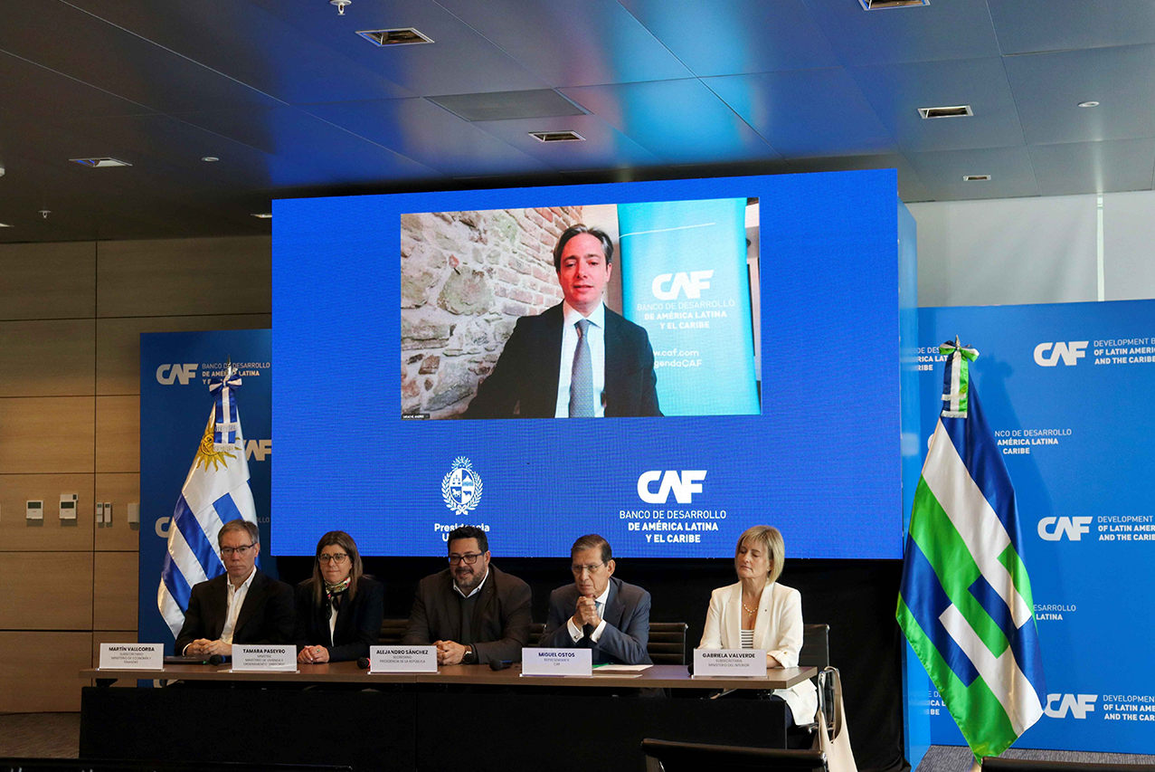 CAF financia plan de fortalecimiento de la seguridad y mejora de la vivienda digna en Uruguay 