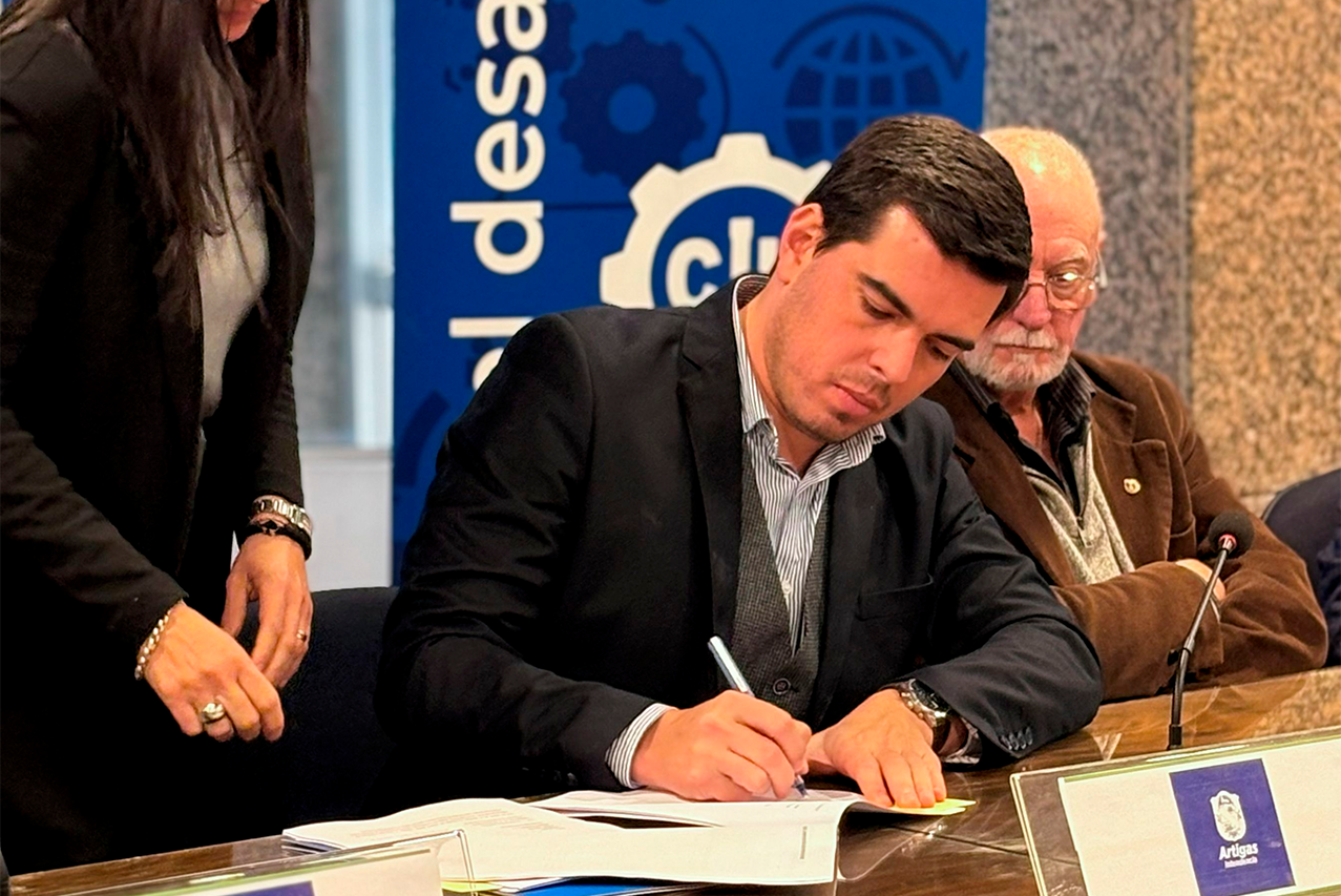 Plan Vale llega a su 16° departamento y firma convenio con la Intendencia de Artigas 