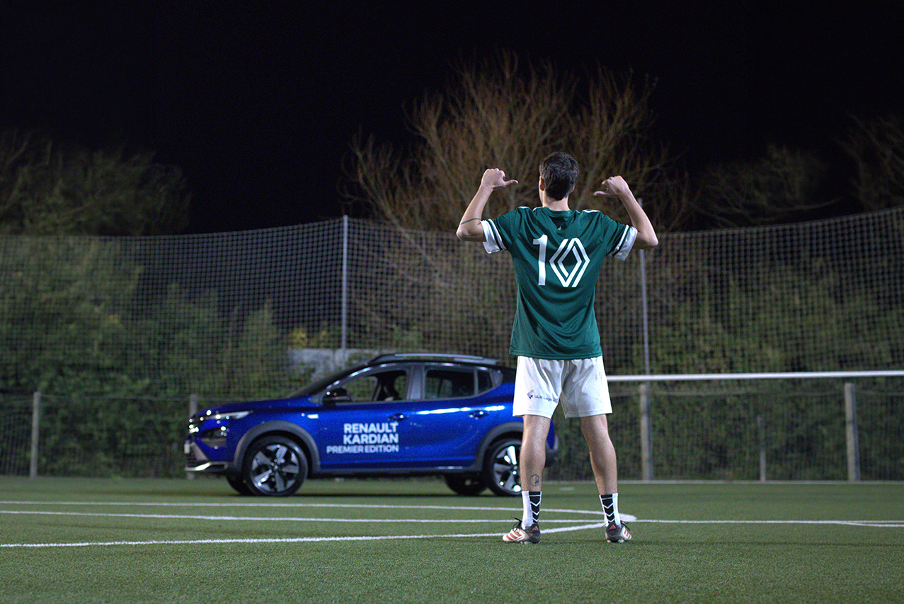 Renault lanza «La pelota siempre al 10» para apoyar al fútbol de la Liga Universitaria 
