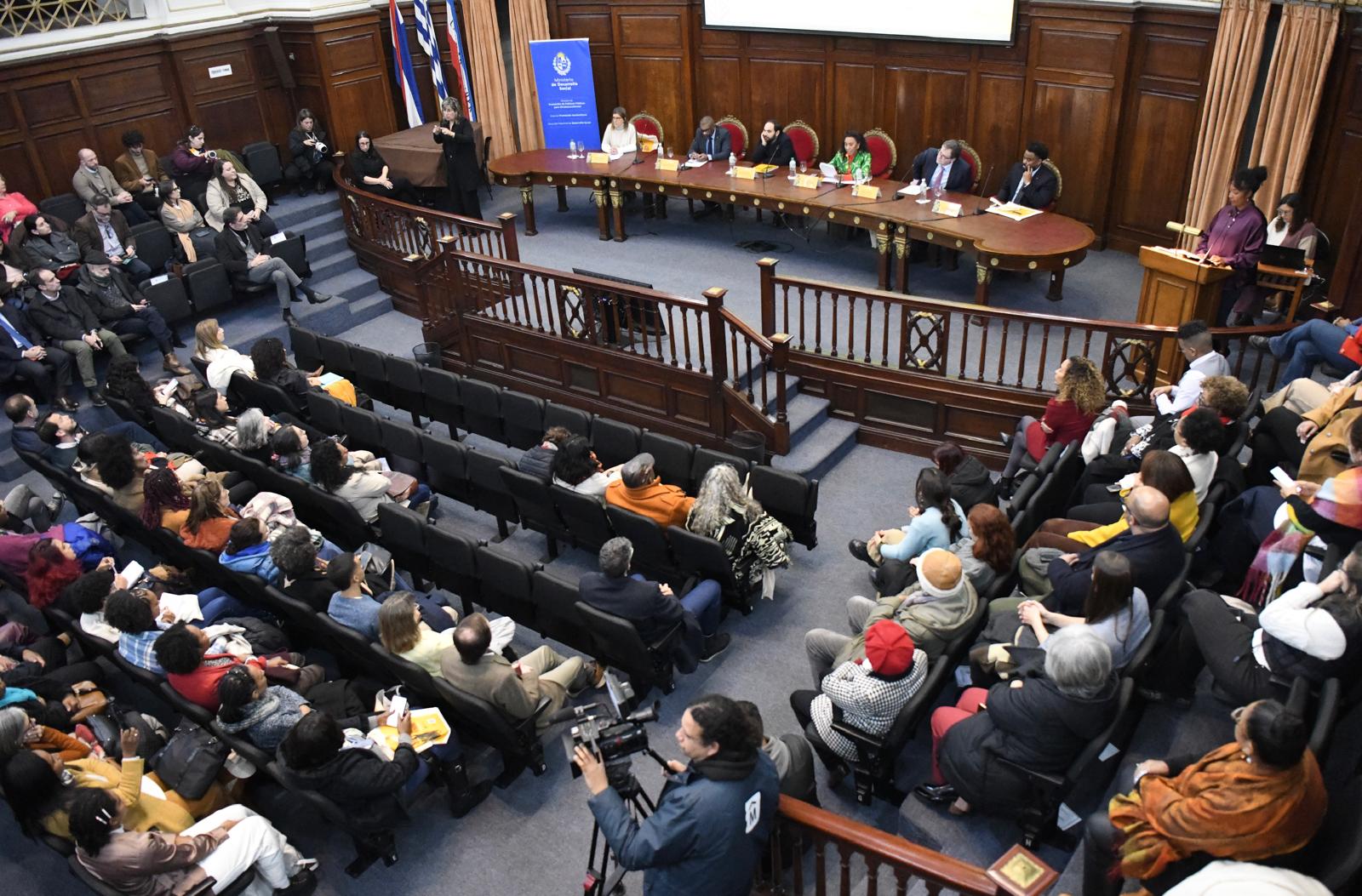 CAF y MIDES firman un convenio para promover la equidad racial y el desarrollo de la población afrodescendiente en Uruguay 
