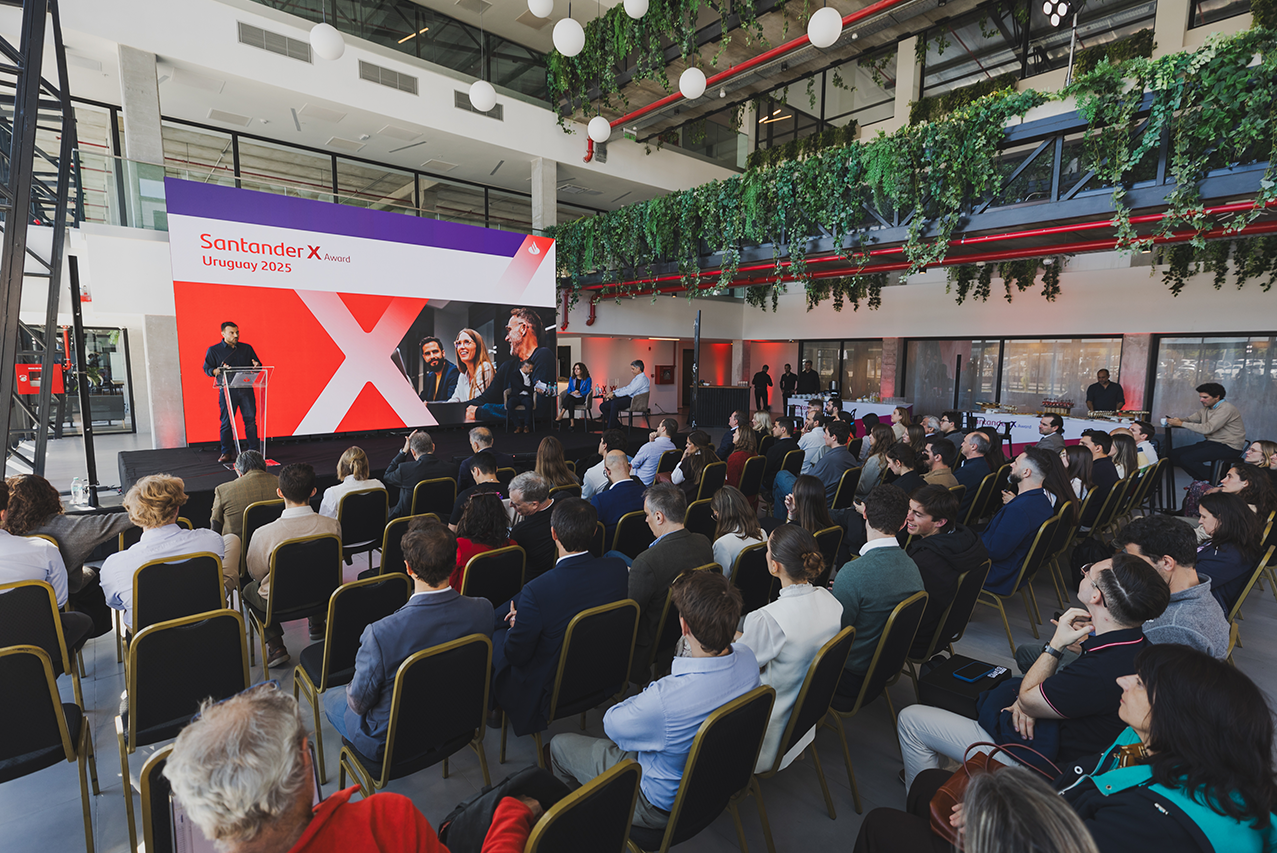 Santander X Uruguay Award abrió su convocatoria para soluciones creativas 